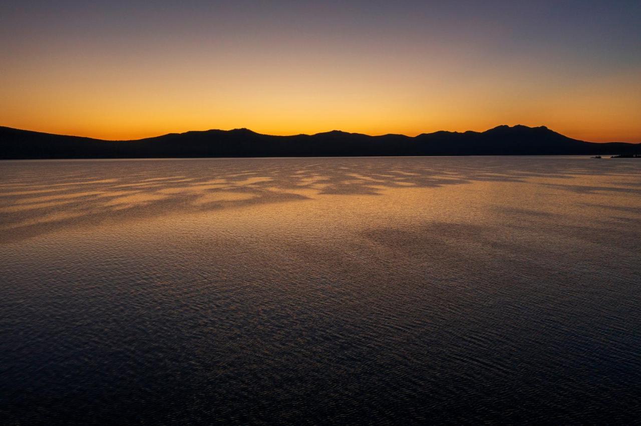 Rixos Borovoe Hotel Shchūchīnsk Exterior foto Sunset over the Racetrack Playa