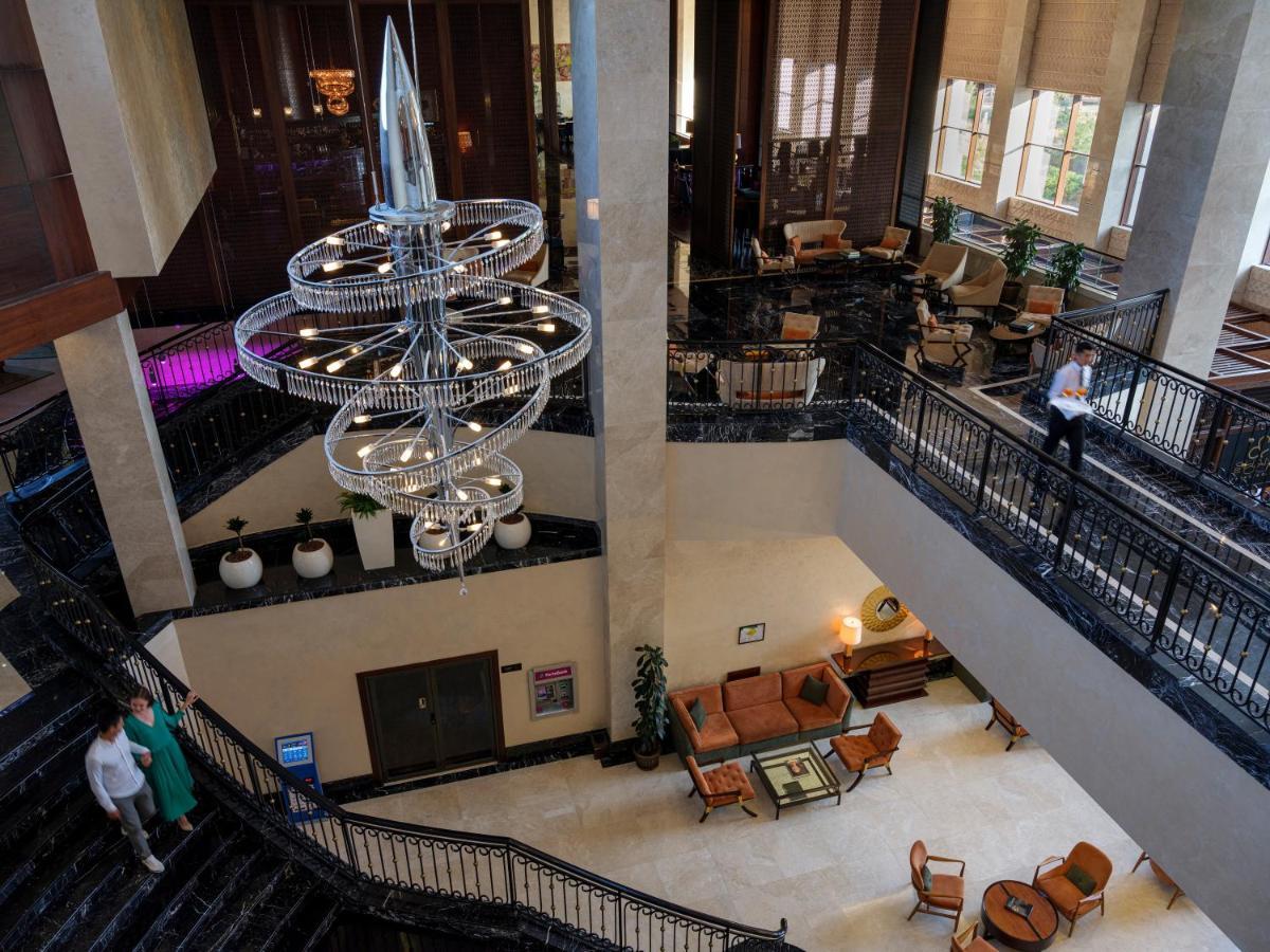Rixos Borovoe Hotel Shchūchīnsk Exterior foto The lobby of the hotel