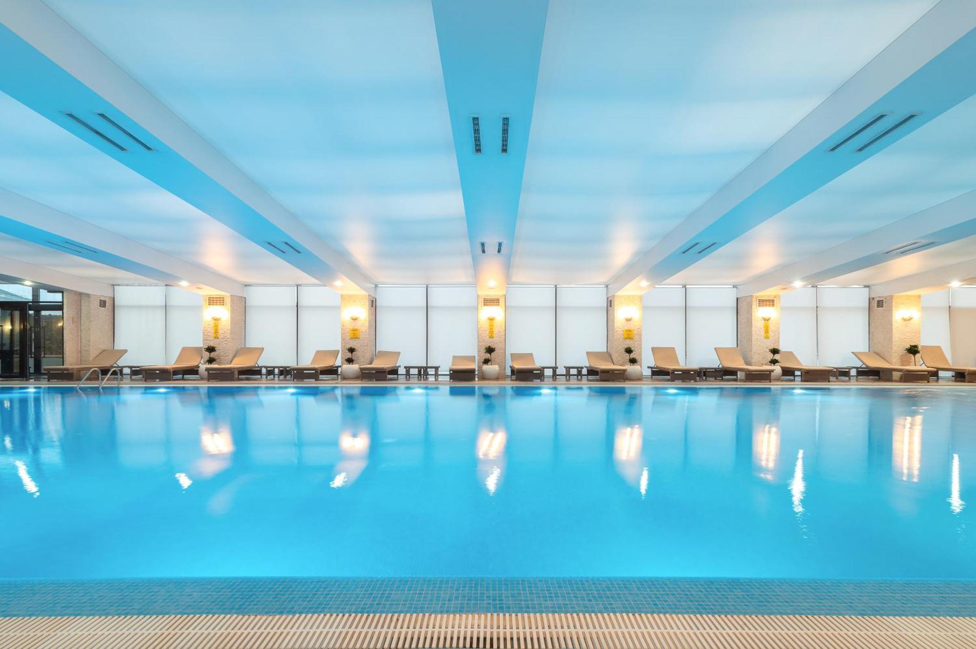 Rixos Borovoe Hotel Shchūchīnsk Exterior foto The pool at the hotel